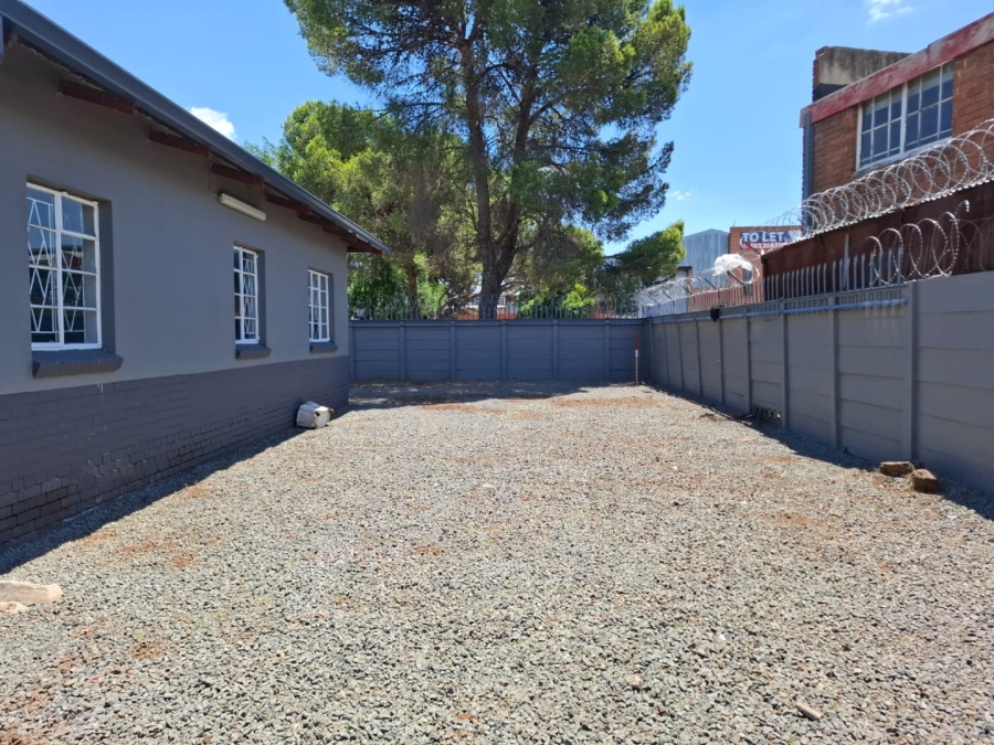 To Let  Bedroom Property for Rent in Oranjesig Free State
